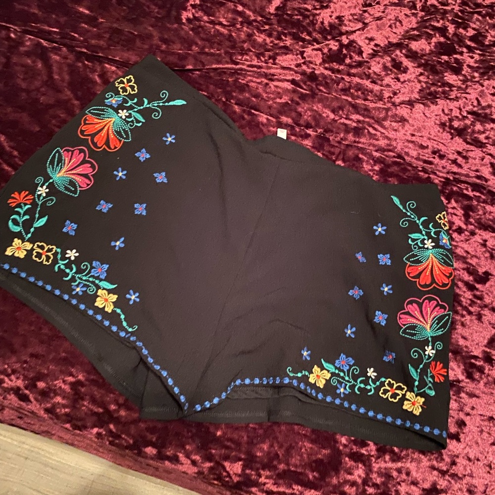 Brand: Xhilaration Size: 2XL Color: Black